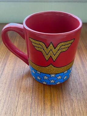 Wonder Woman Sparkly Glitter Emblem Ceramic Coffee Mug